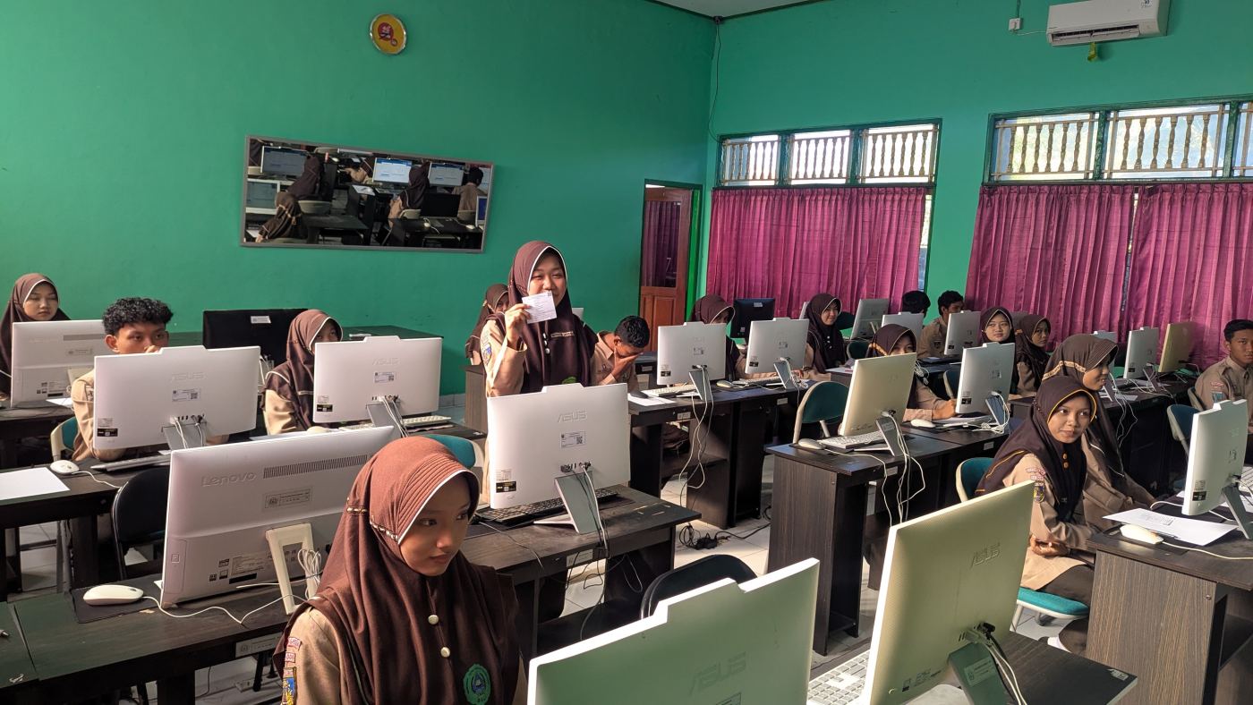 Melaju dengan Semangat Juara, Delegasi MAN Karangasem Tuntaskan Hari Kedua OSN-K 2026