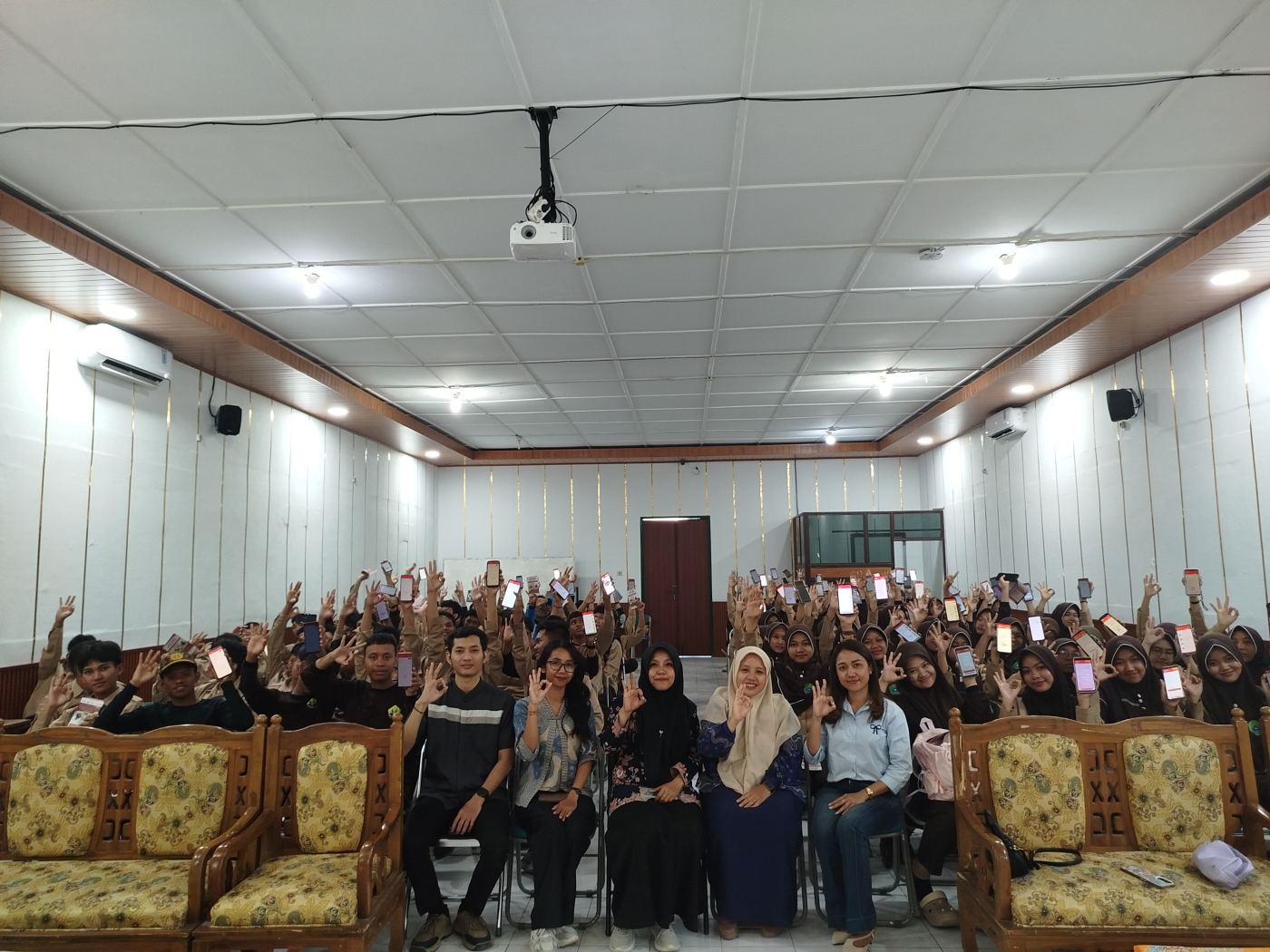 MAN Karangasem Bekali Siswa Kelas XII Hadapi TKA Nasional melalui TOBK