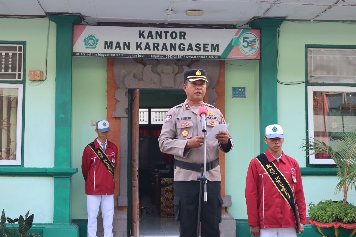Upacara Senin MAN Karangasem: Perkuat Karakter Pelajar dan Raih Prestasi