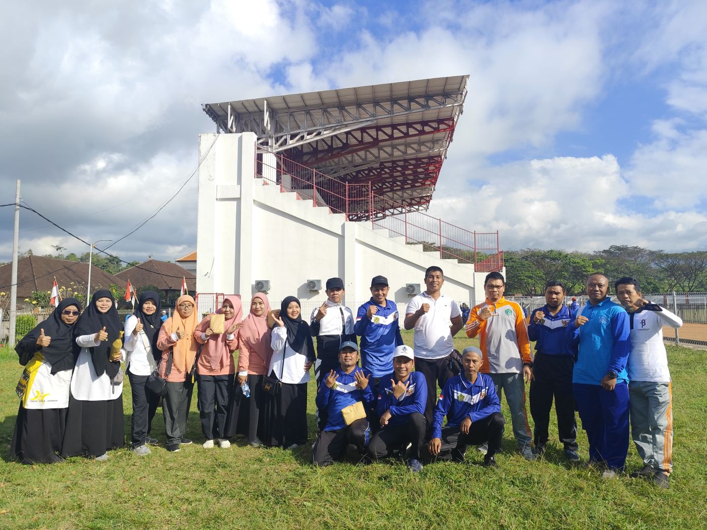 Jalan Santai dan Lomba Kerukunan Meriahkan HUT ke-81 RI di Lingkungan Kemenag Karangasem
