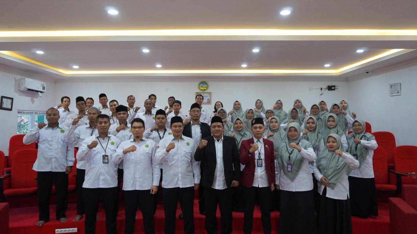 Pembinaan Kepegawaian Perkuat Integritas dan Profesionalisme GTK MAN Karangasem